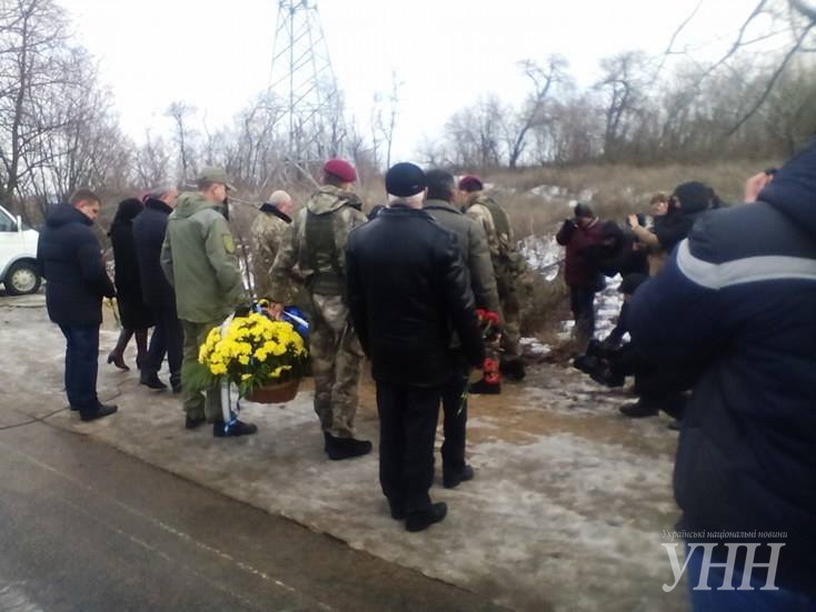 В Донецкой области почтили память погибших год назад под Волновахой