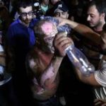 На митинге в Ереване мужчина совершил акт самосожжения